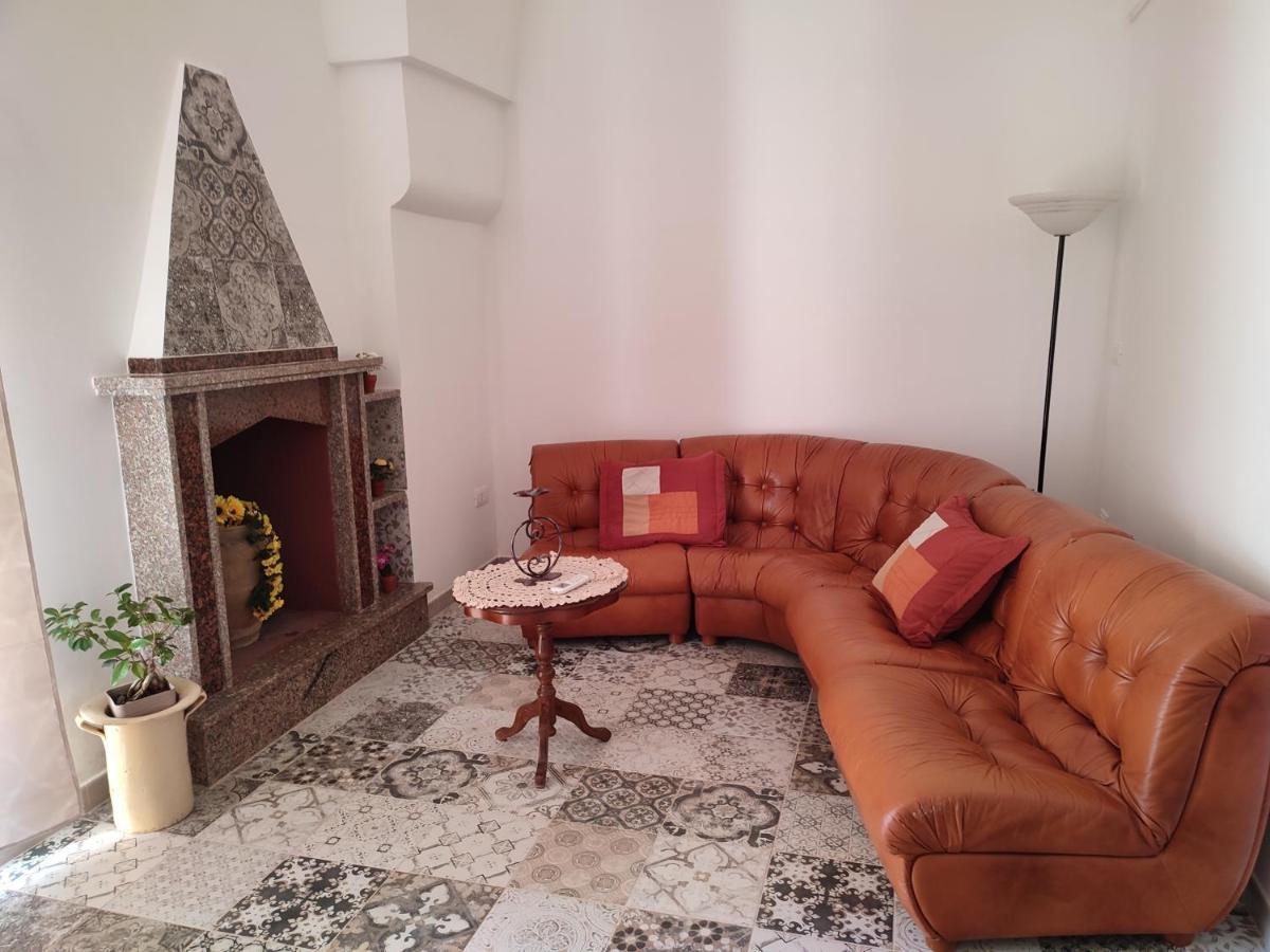 Dimora Dei Nonni 199 Bed & Breakfast Monopoli Bagian luar foto